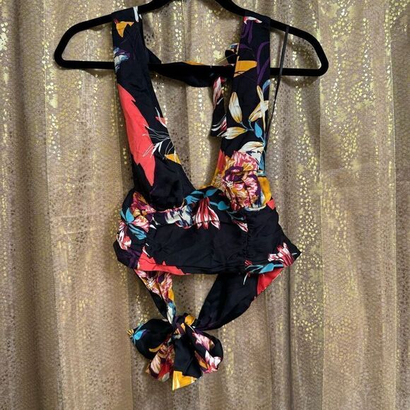 Free People Seraphina Cropped Halter Top Black Tropical Combo Small NWOT - Picture 2 of 9